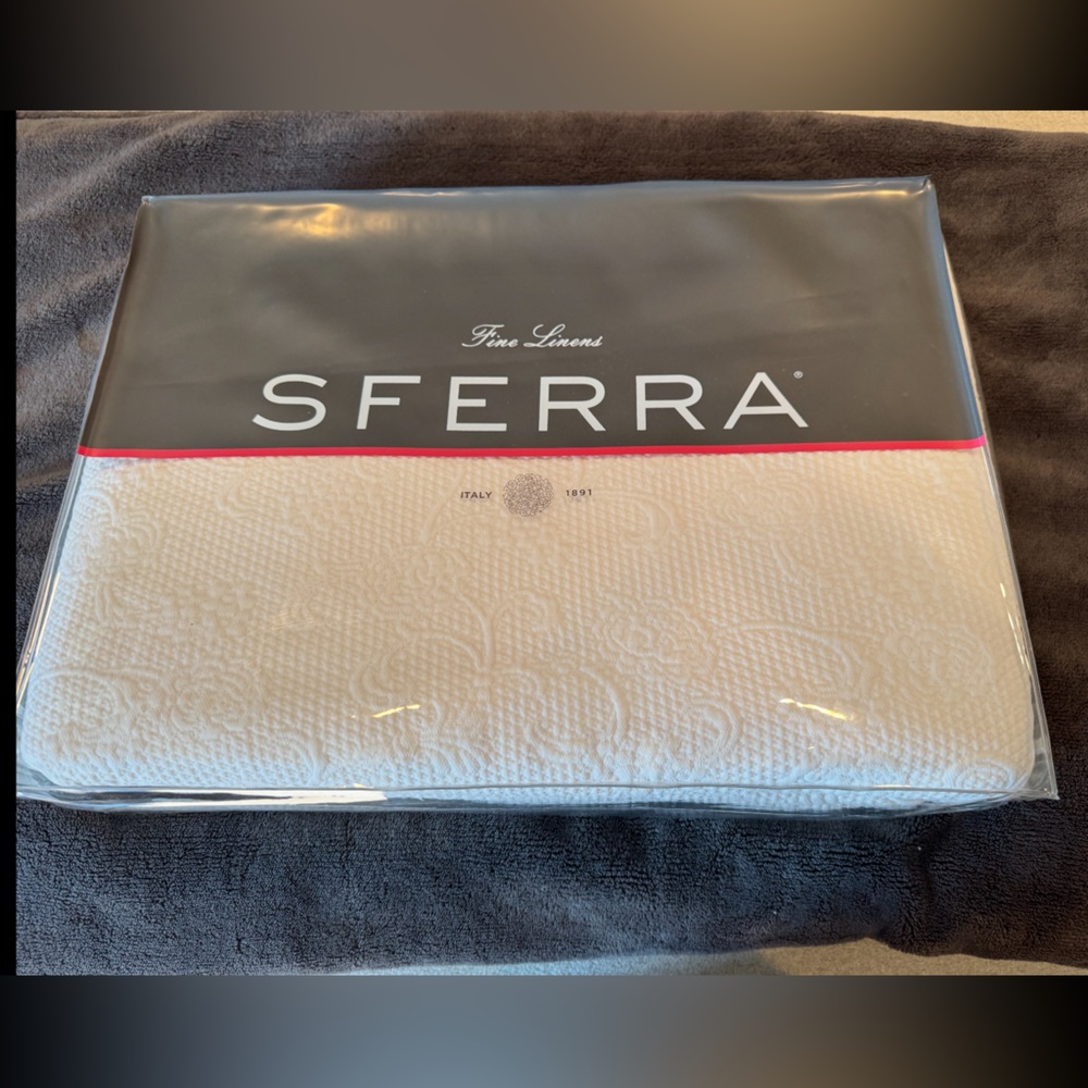 NWT Sferra Blanket Cover in Packaging